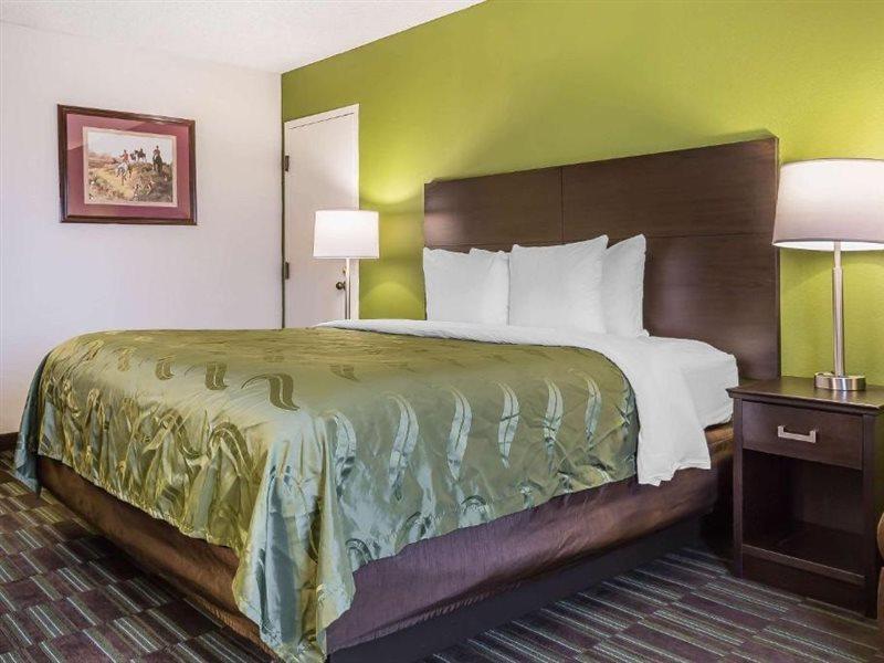 קלפפר Quality Inn מראה חיצוני תמונה