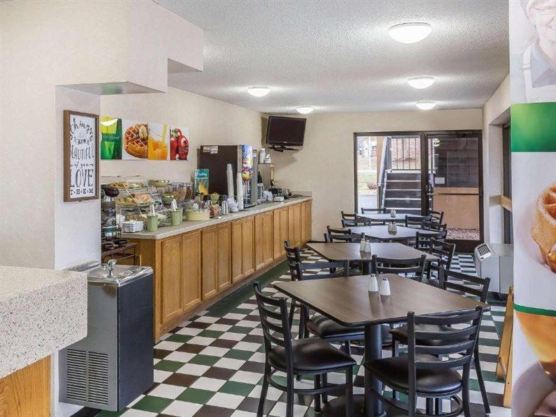 קלפפר Quality Inn מראה חיצוני תמונה