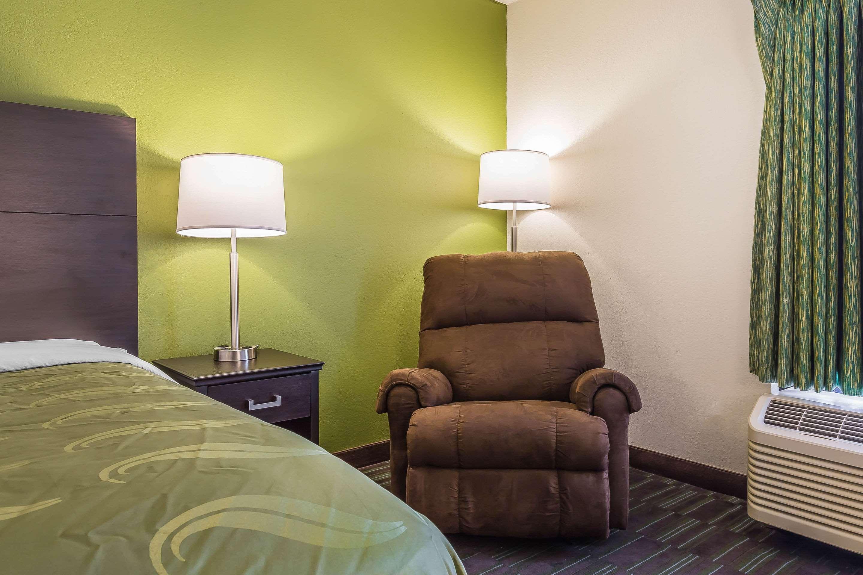 קלפפר Quality Inn מראה חיצוני תמונה